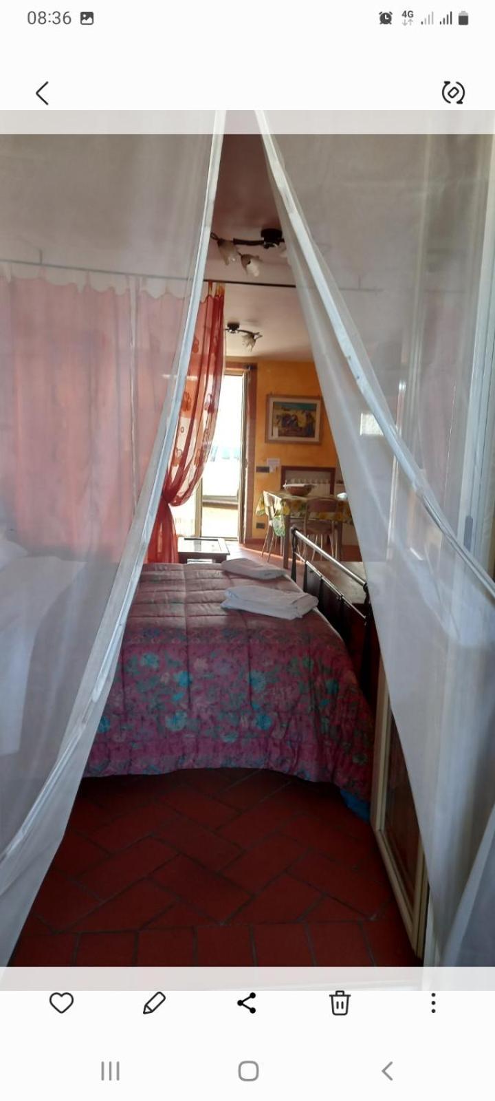 A Santy'S House 1Piano-No Lift-Shuttle A Pagamento-Raggiungibile A Piedi Aeroporto-Fermata Bus Fiera Di Roma A 3 Minuti-Air Condiz Ed Extra Bed For A Fee A Pagamento Fiumicino Exterior foto